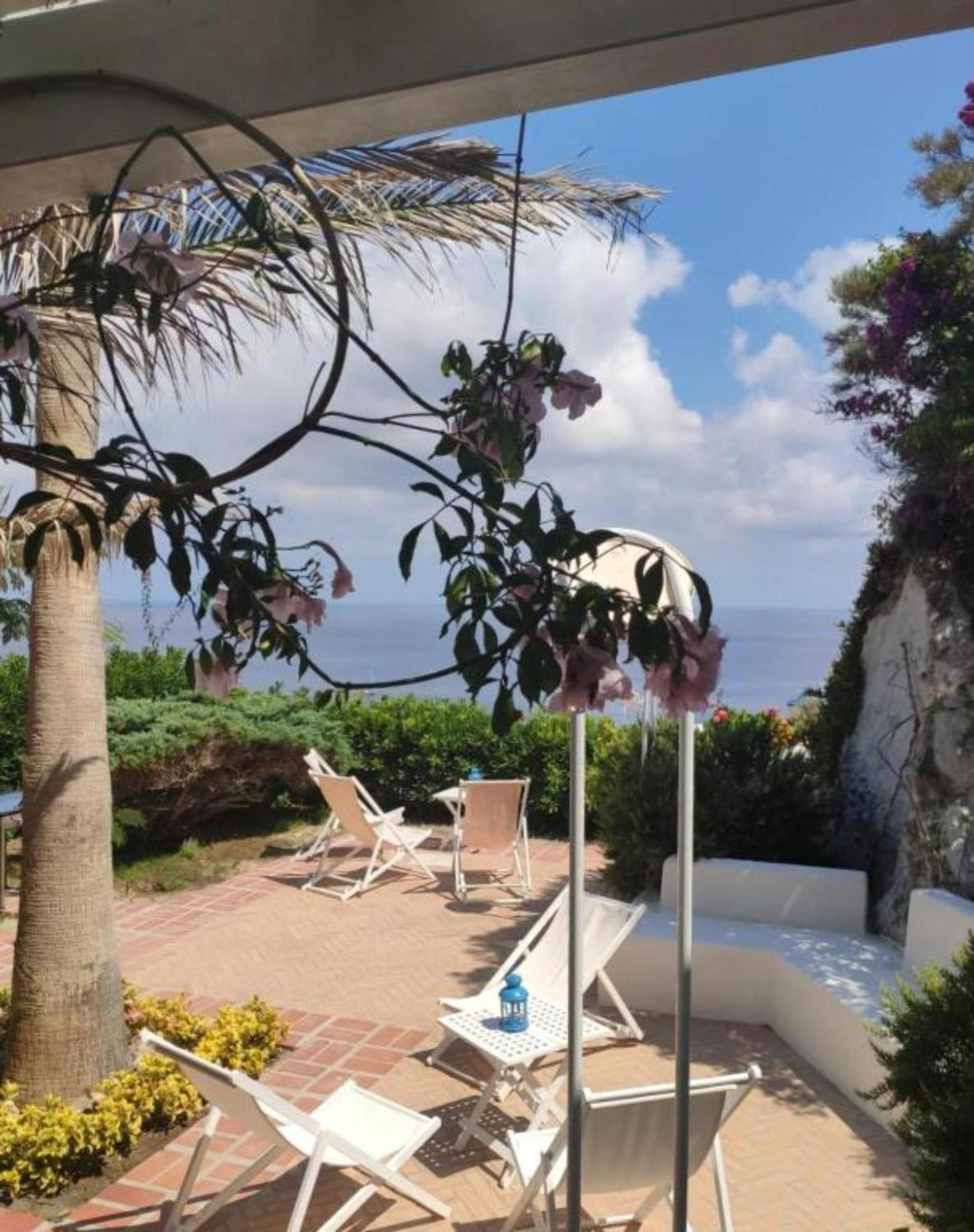 Maridea - Cave Apartments Ponza Bagian luar foto