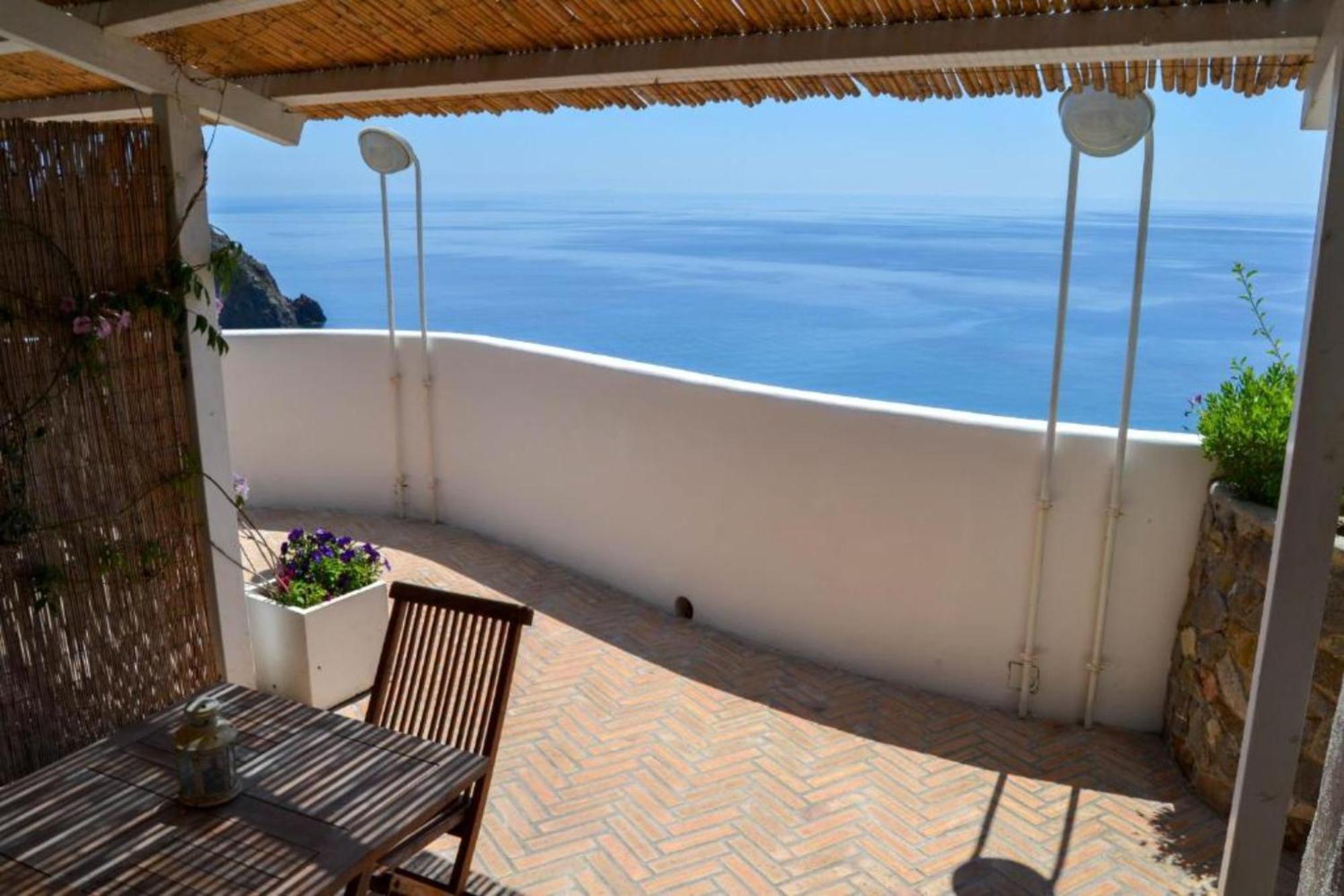 Maridea - Cave Apartments Ponza Bagian luar foto
