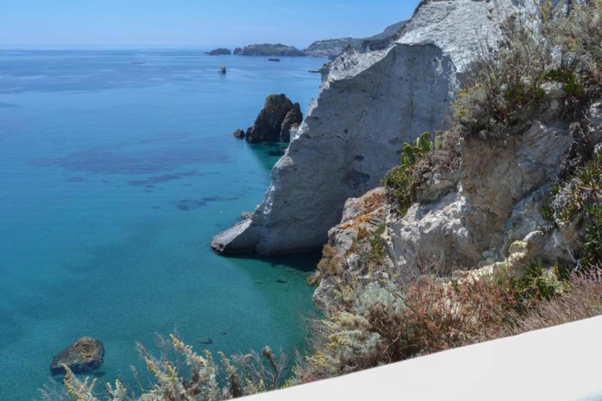 Maridea - Cave Apartments Ponza Bagian luar foto
